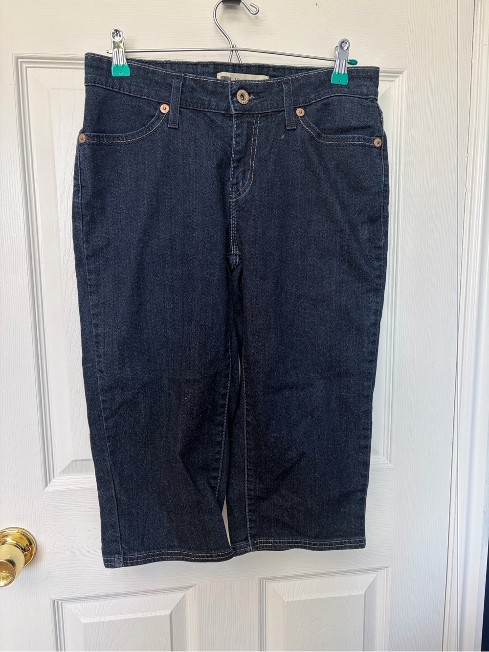Levi's Dark Blue Cropped Women's Jeans